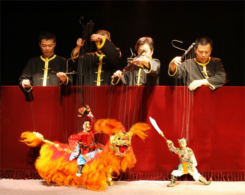 Quanzhou Marionette troupe